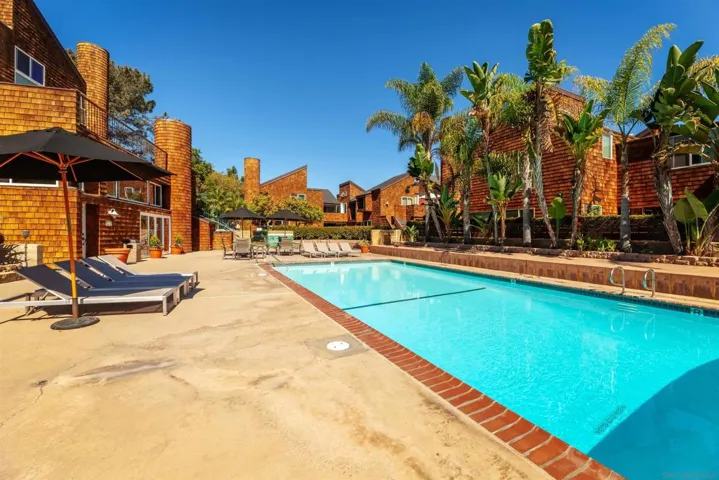 325 S Sierra 36, Solana Beach, California 92075