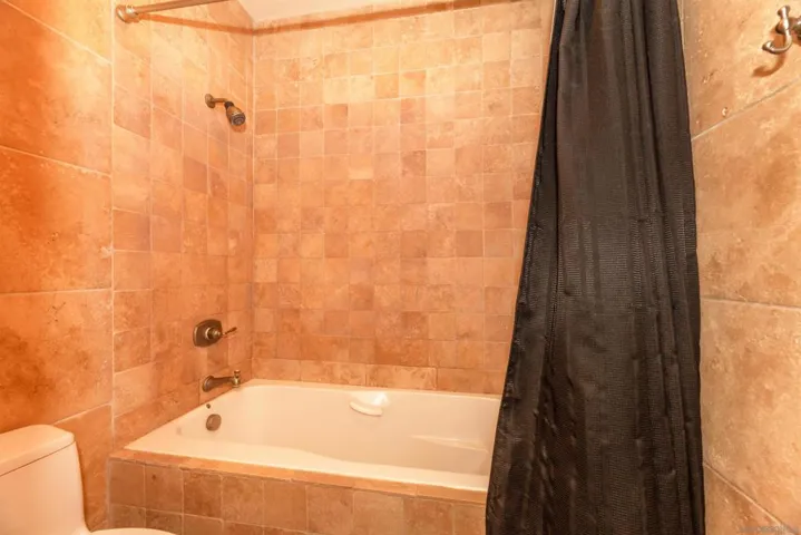 325 S Sierra 36, Solana Beach, California 92075