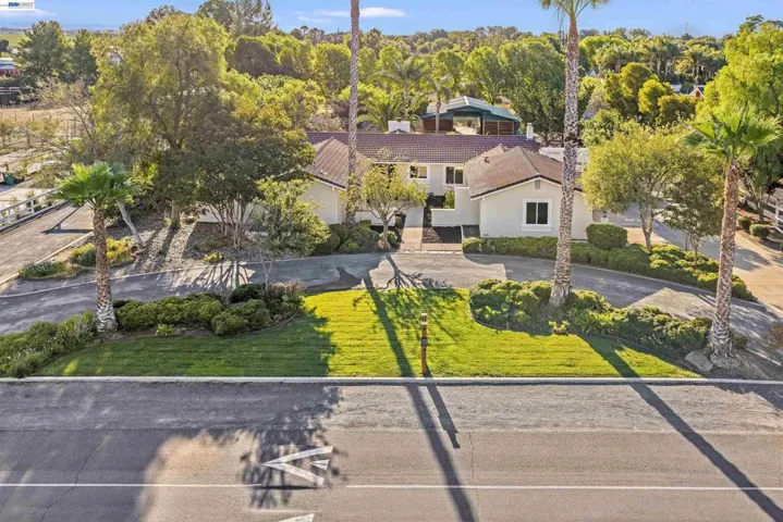 23110 Los Ranchos Dr, Tracy, California 95304
