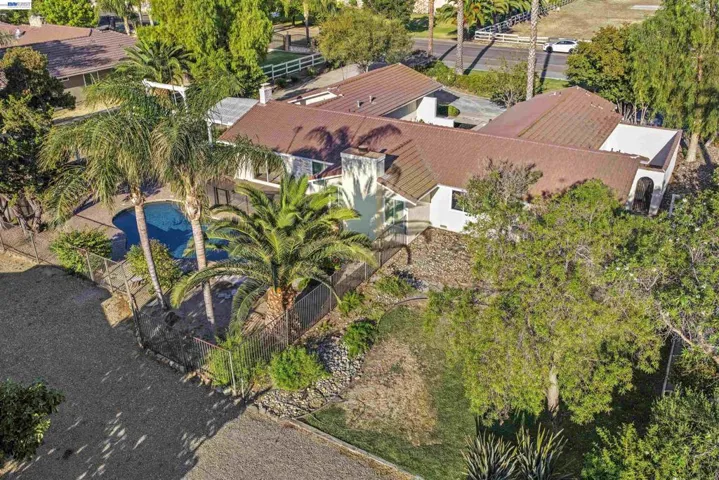 23110 Los Ranchos Dr, Tracy, California 95304