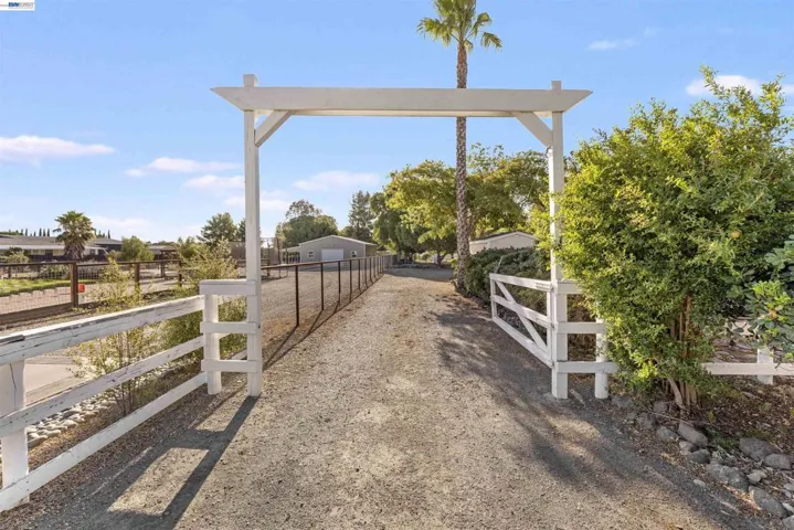 23110 Los Ranchos Dr, Tracy, California 95304