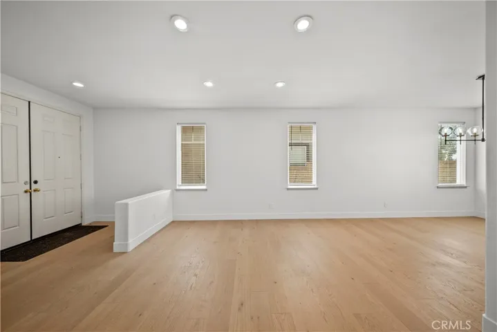 28379 Calex Dr, Valencia, California 91354 — photo 5