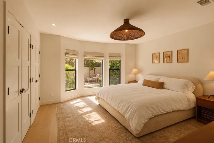 4247 7th Avenue, Los Angeles, California 90008
