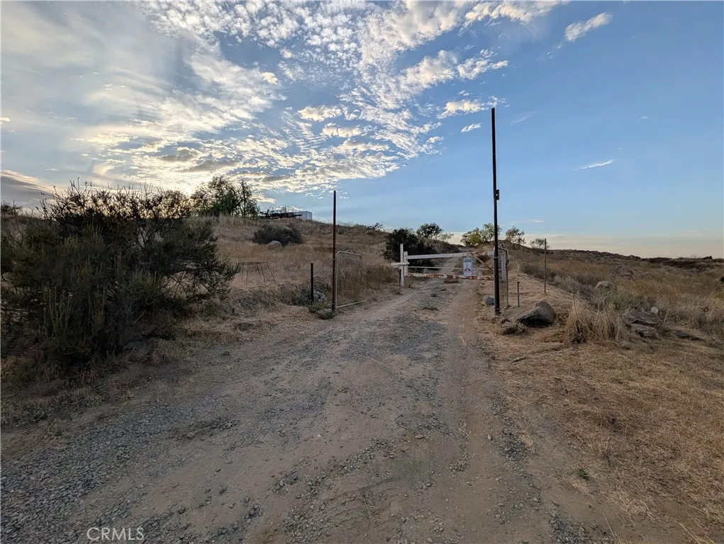 16690 Harris, Perris, California 92570 — photo 5
