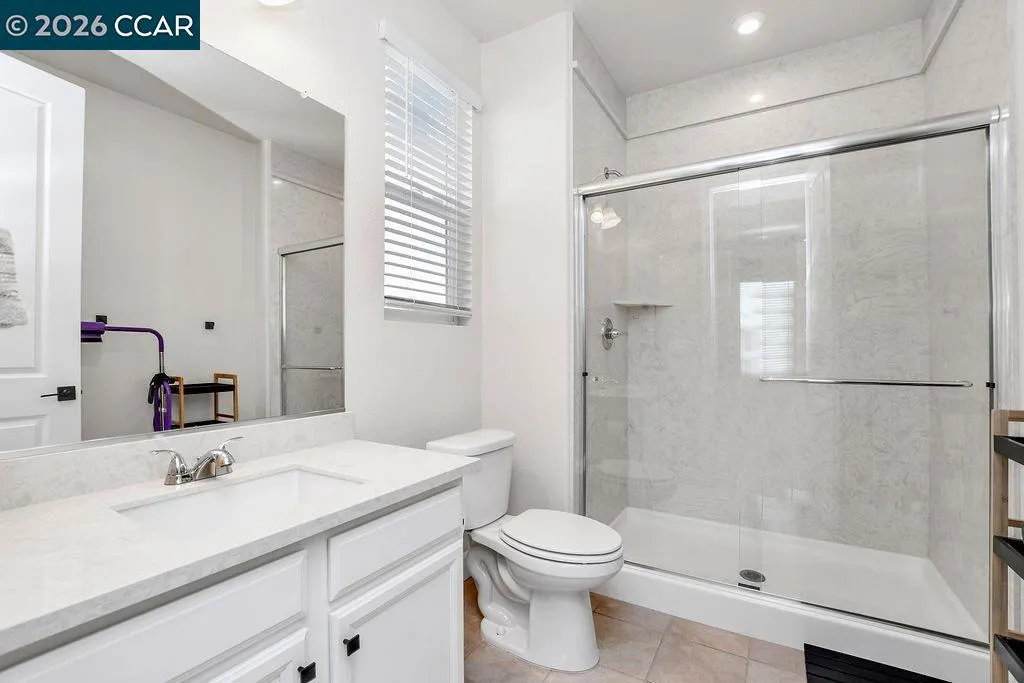 Jr. Suite Bathroom