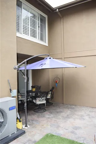 Patio furniture included