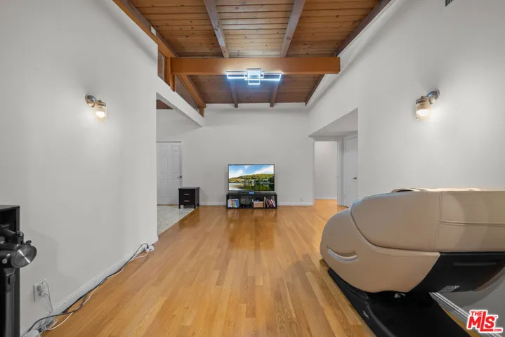 3114 Henrietta Avenue, La Crescenta, California 91214