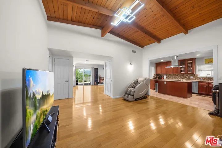 3114 Henrietta Avenue, La Crescenta, California 91214