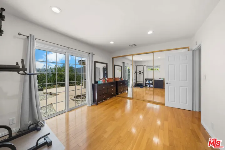 3114 Henrietta Avenue, La Crescenta, California 91214