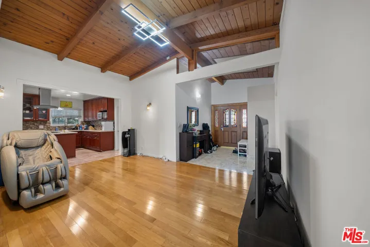 3114 Henrietta Avenue, La Crescenta, California 91214