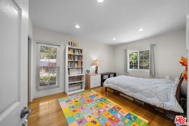 3114 Henrietta Avenue, La Crescenta, California 91214