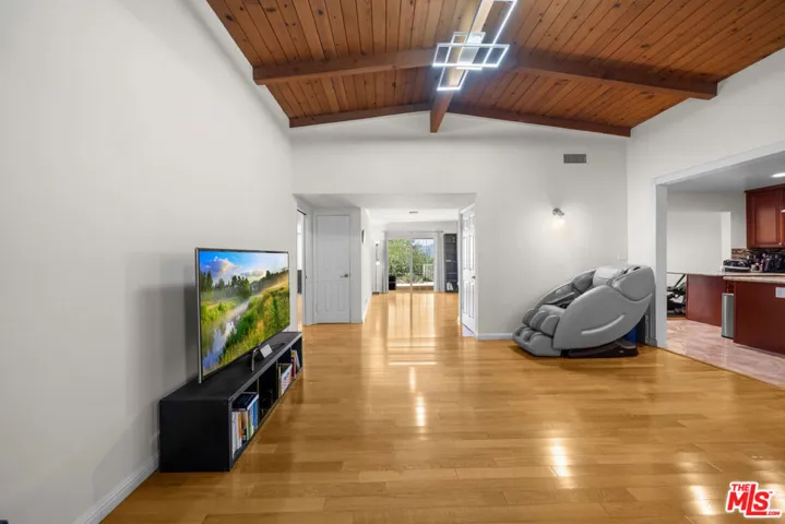 3114 Henrietta Avenue, La Crescenta, California 91214