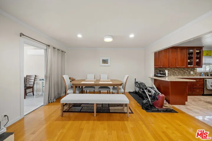 3114 Henrietta Avenue, La Crescenta, California 91214