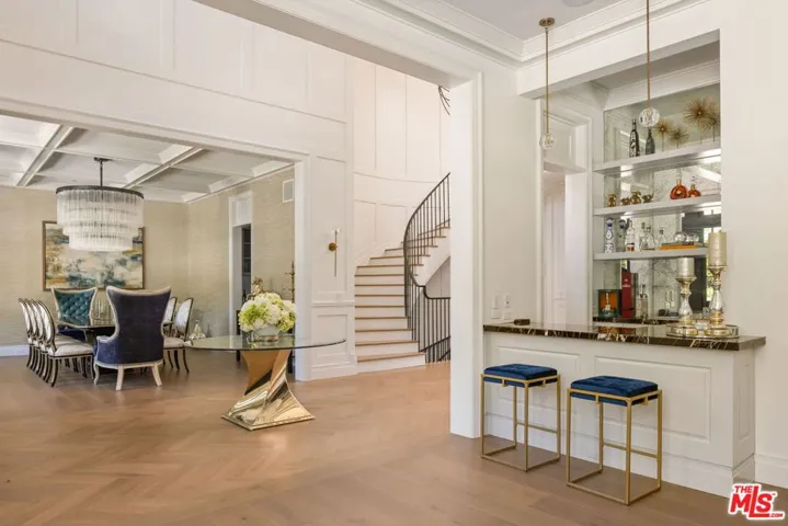 22 Oakmont Drive, Los Angeles, California 90049 — photo 5