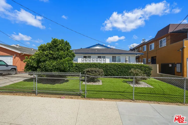 313 E Hazel Street, Inglewood, California 90302