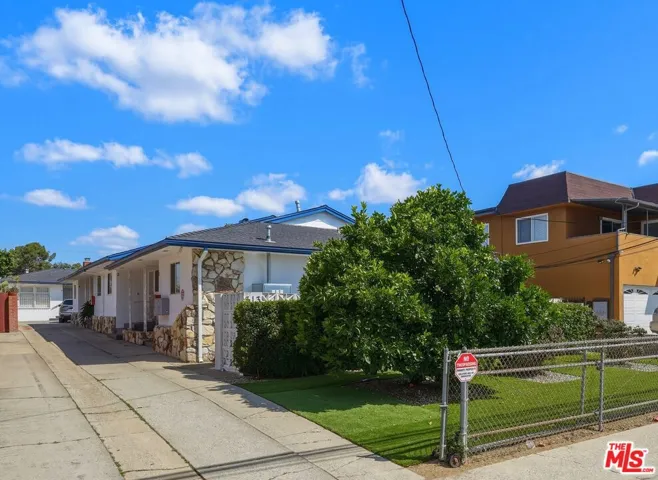 313 E Hazel Street, Inglewood, California 90302