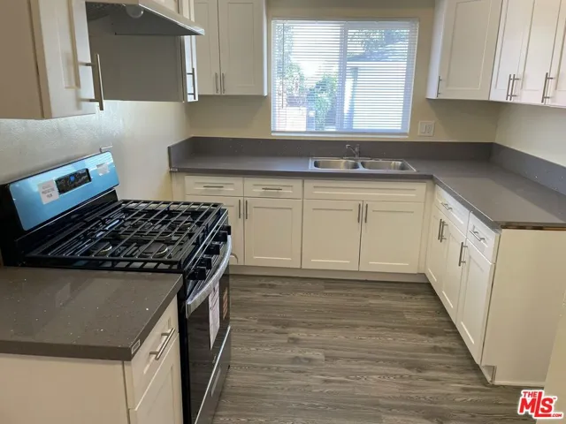 313 E Hazel Street, Inglewood, California 90302
