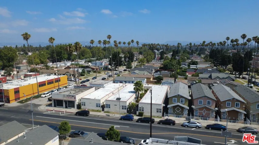 2417 W Vernon Avenue, Los Angeles, California 90008