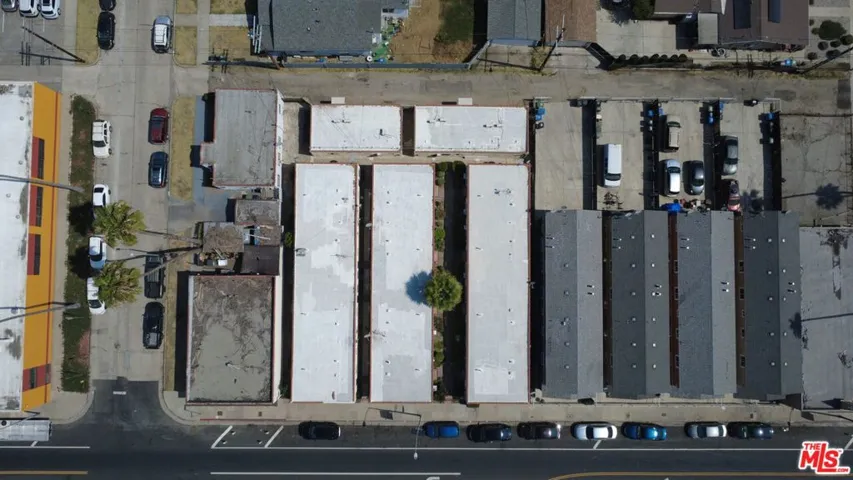 2417 W Vernon Avenue, Los Angeles, California 90008