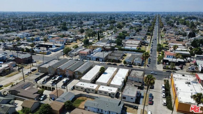 2417 W Vernon Avenue, Los Angeles, California 90008