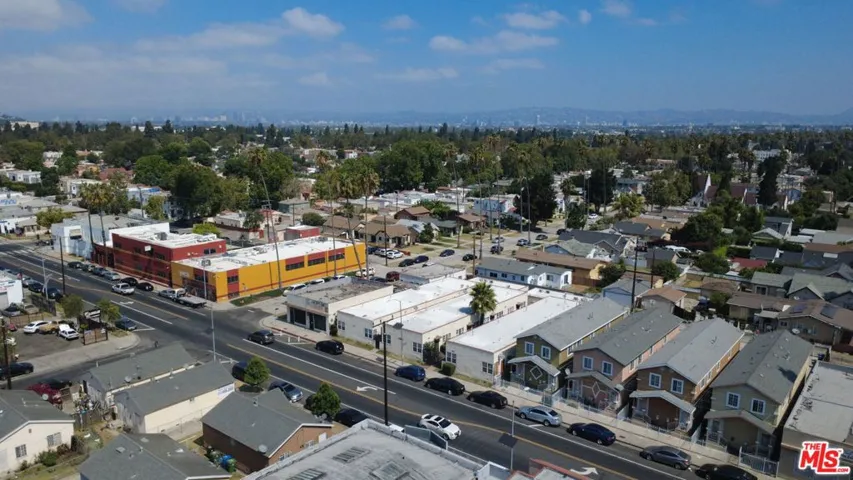 2417 W Vernon Avenue, Los Angeles, California 90008