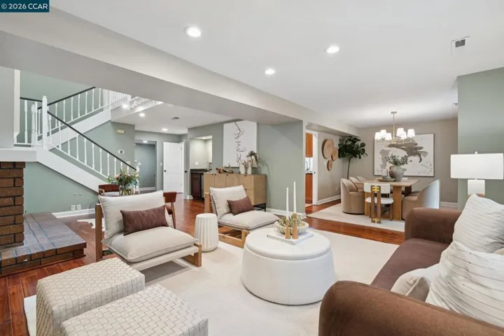 1560 Pyrenees Pl, Walnut Creek, California 94598