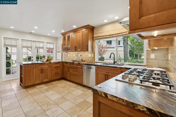 1560 Pyrenees Pl, Walnut Creek, California 94598