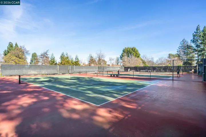 1560 Pyrenees Pl, Walnut Creek, California 94598