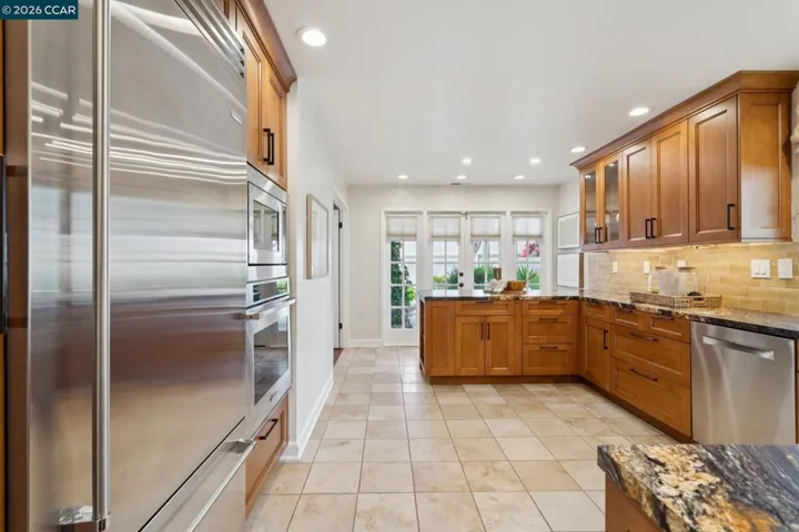 1560 Pyrenees Pl, Walnut Creek, California 94598