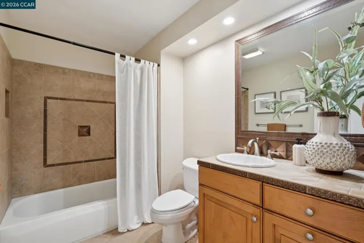 1560 Pyrenees Pl, Walnut Creek, California 94598