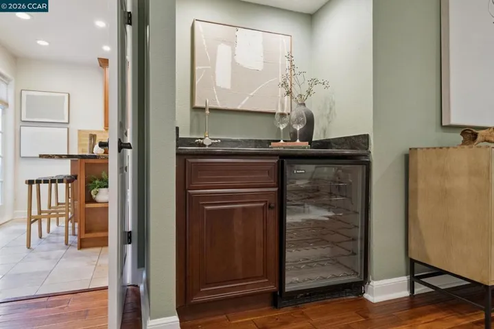 1560 Pyrenees Pl, Walnut Creek, California 94598