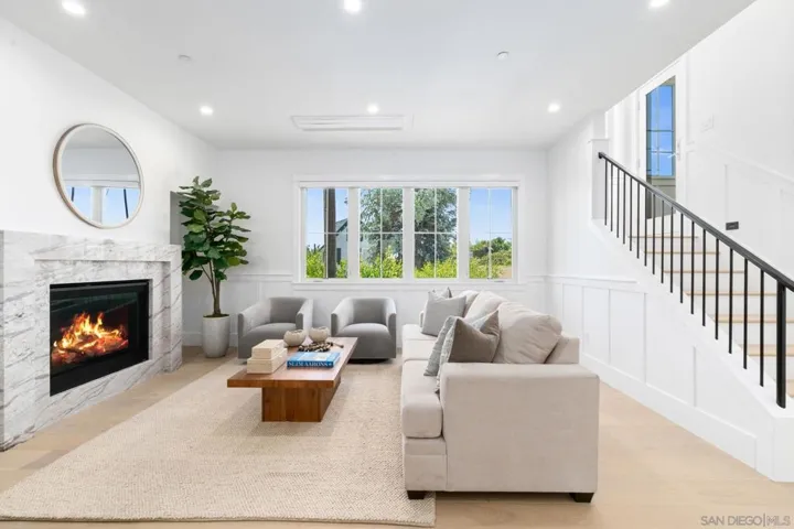 1058 Isabella Avenue, Coronado, California 92118 — photo 4