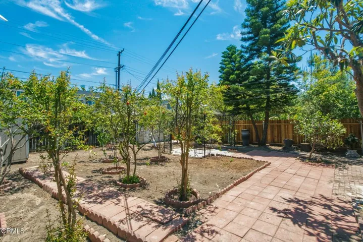 328 N Isabel St_328_N_Isabel_St_Glendale