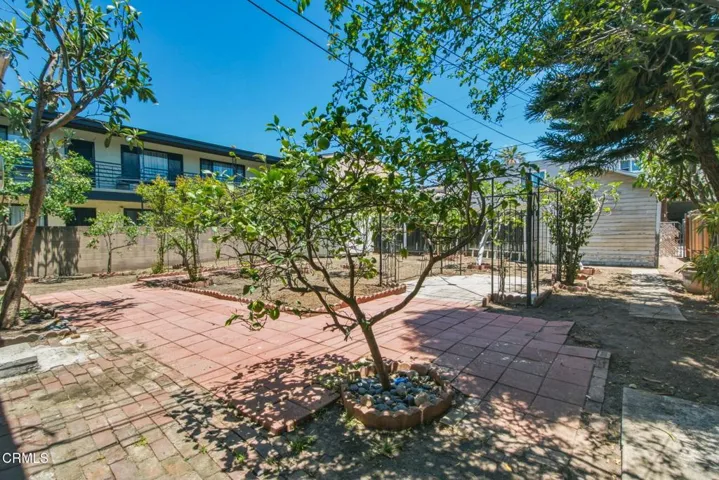 328 N Isabel St_328_N_Isabel_St_Glendale