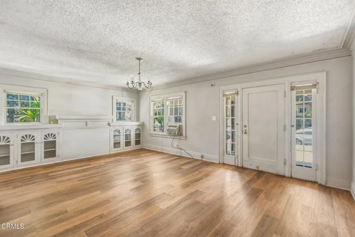 328 N Isabel St_328_N_Isabel_St_Glendale