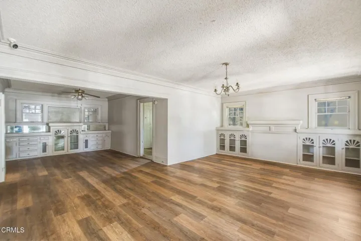 328 N Isabel St_328_N_Isabel_St_Glendale