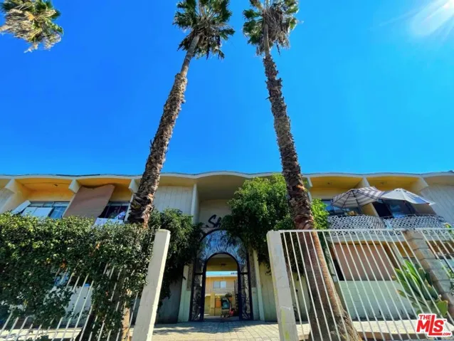 6956 Kester Avenue, Van Nuys, California 91405 — photo 4