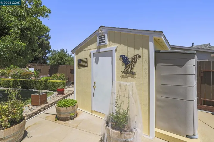 2124 Impala Ct, Pittsburg, California 94565