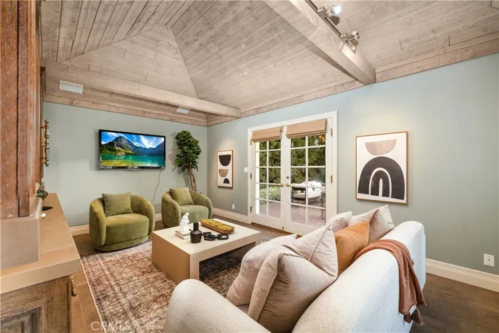 340 Arbolada Drive, Arcadia, California 91006