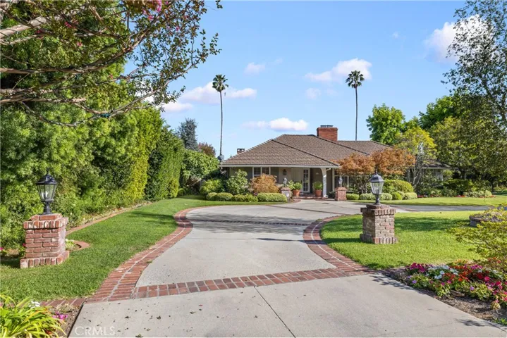340 Arbolada Drive, Arcadia, California 91006