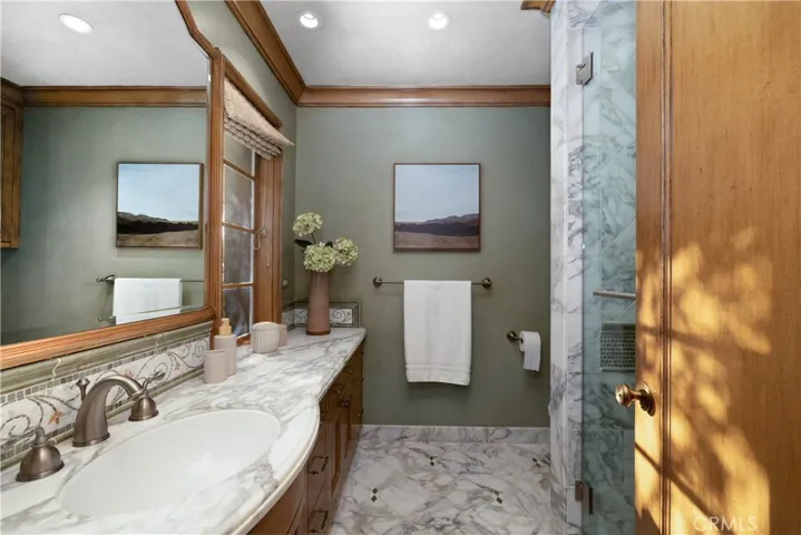 340 Arbolada Drive, Arcadia, California 91006