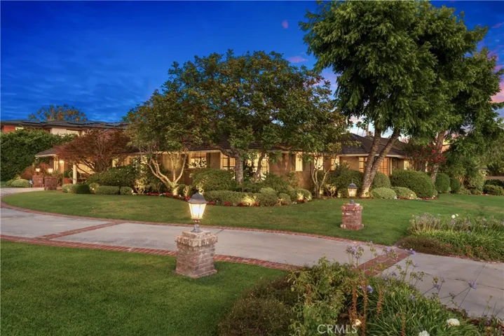 340 Arbolada Drive, Arcadia, California 91006