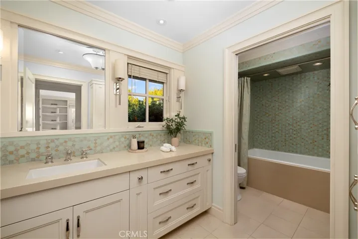 340 Arbolada Drive, Arcadia, California 91006