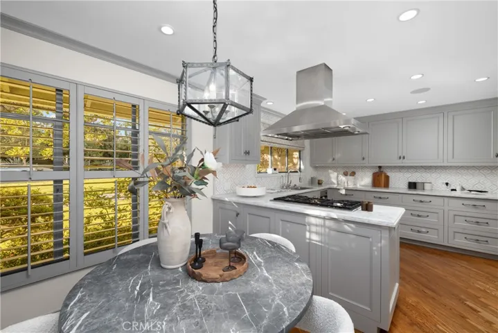 340 Arbolada Drive, Arcadia, California 91006