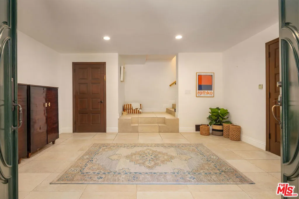 gallery-image 4