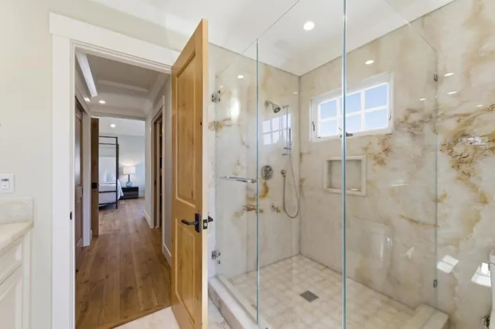 1963 Eucalyptus Avenue, San Carlos, California 94070