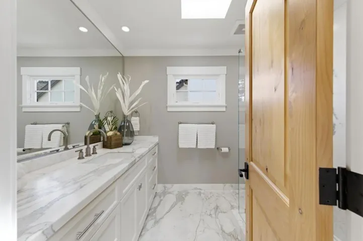 1963 Eucalyptus Avenue, San Carlos, California 94070