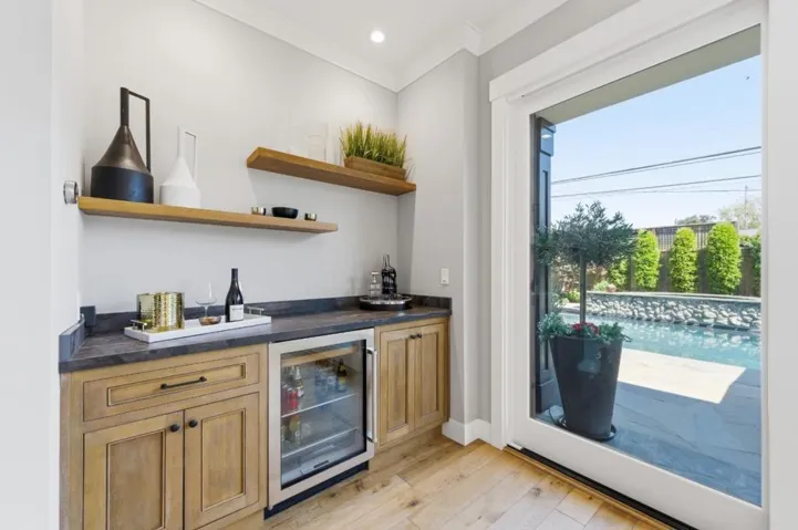 1963 Eucalyptus Avenue, San Carlos, California 94070