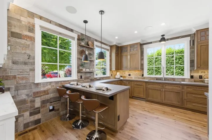 1963 Eucalyptus Avenue, San Carlos, California 94070