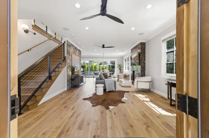 1963 Eucalyptus Avenue, San Carlos, California 94070